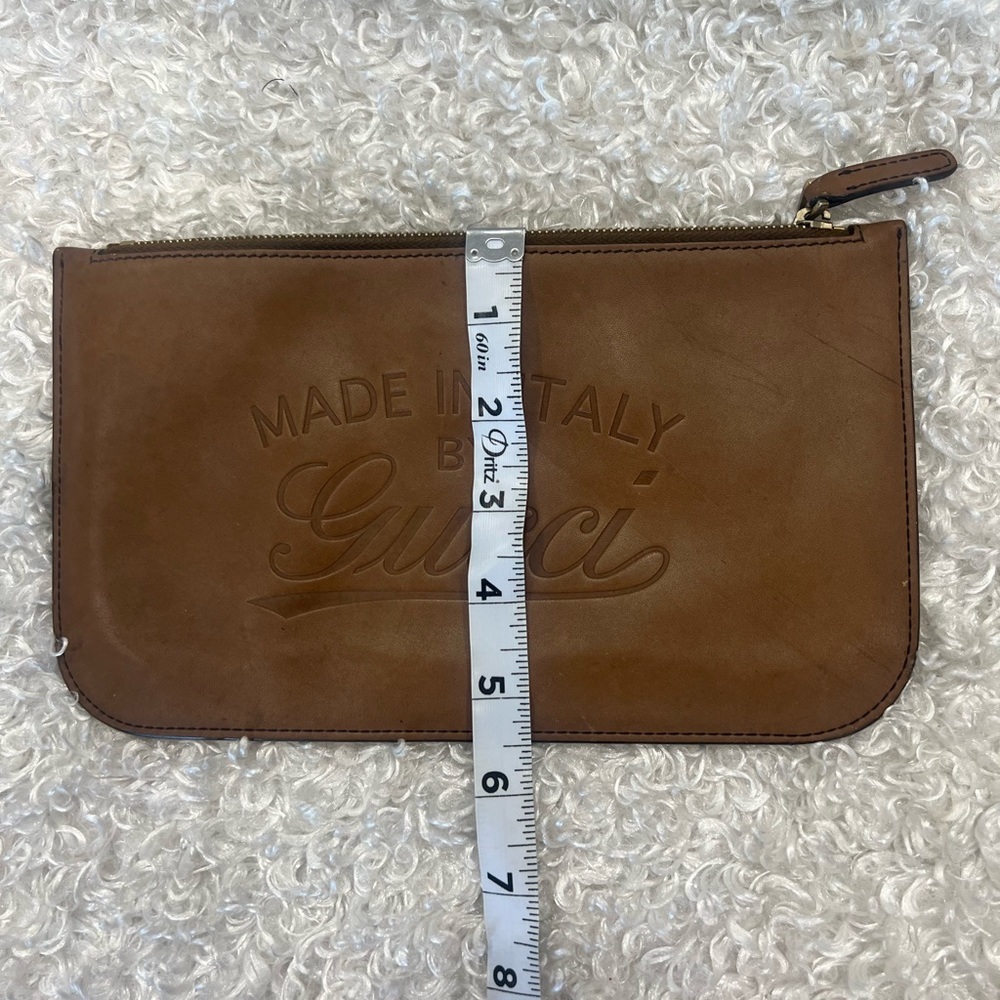 Gucci Brown Embossed 'Made in Italy' Leather Zip Clutch - Picture 9 of 9